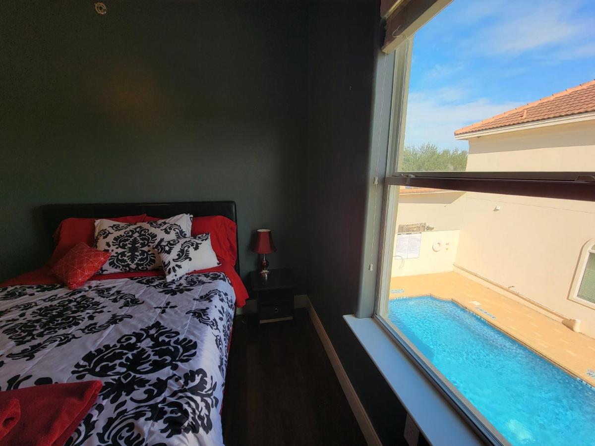 Modern, Private, Smart 4 Bedroom Condo In Desirable Location In Mcallen With Pool! Екстер'єр фото
